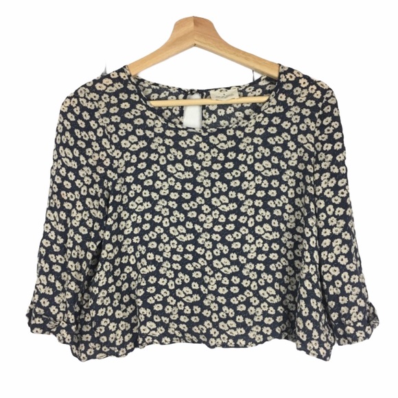 Urban Outfitters Tops - Urban Outfitters Sz Md Floral Flowy Crop Top